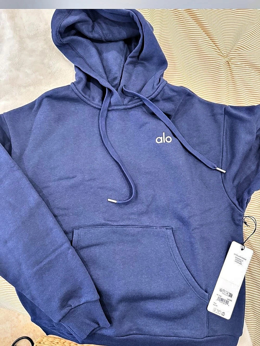 Alo Accolade Hoodie Women's Blue Extra Small NWT